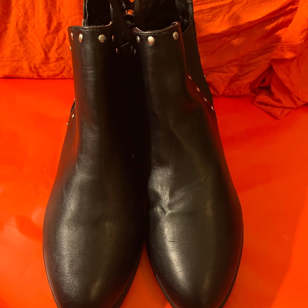 New black ankle boots